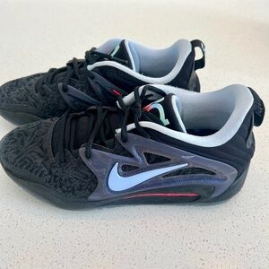 Nike K.D Basketball Shoe DC1975-004